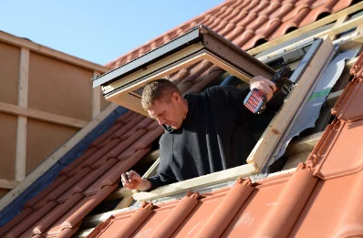 Pose de fenêtres de toit Velux à Palluaud